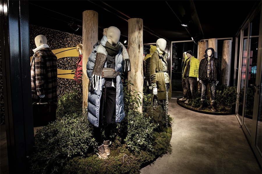 2020的這場時裝秋冬發(fā)布會活動策劃的那枚咸蛋黃很搶眼 - 第17張 - 會展活動策劃CCASY.COM 2020的這場時裝秋冬發(fā)布會活動策劃的那枚咸蛋黃很搶眼 - 第17張