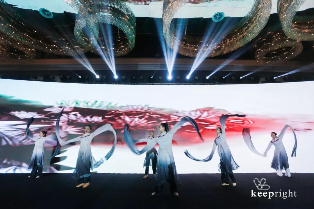 “精進(jìn)到卓越”——?jiǎng)P藍(lán)企業(yè)供應(yīng)商大會(huì) - 第35張 - 會(huì)展活動(dòng)策劃CCASY.COM “精進(jìn)到卓越”——?jiǎng)P藍(lán)企業(yè)供應(yīng)商大會(huì) - 第35張