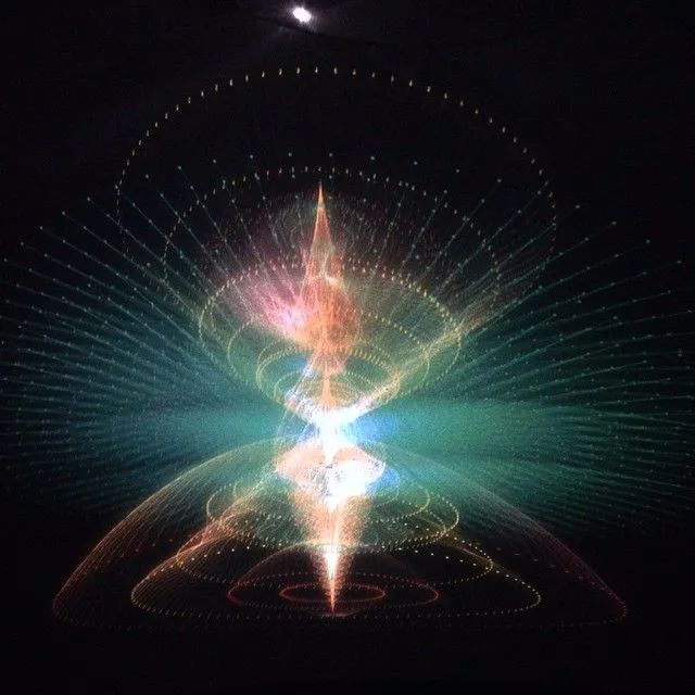 聽說這個時空交互式展覽活動策劃的裝置看起來像膜的洞穴 - 第8張 - 會展活動策劃CCASY.COM 聽說這個時空交互式展覽活動策劃的裝置看起來像膜的洞穴 - 第8張