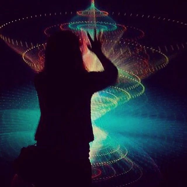 聽說這個時空交互式展覽活動策劃的裝置看起來像膜的洞穴 - 第9張 - 會展活動策劃CCASY.COM 聽說這個時空交互式展覽活動策劃的裝置看起來像膜的洞穴 - 第9張