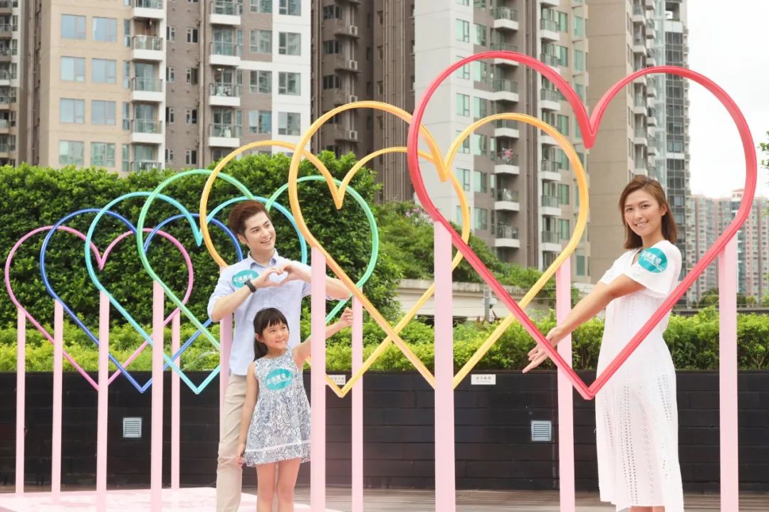 中秋節(jié)這波彩虹美陳展覽活動裝置日與夜各有絢麗姿態(tài) - 第5張 - 會展活動策劃CCASY.COM 中秋節(jié)這波彩虹美陳展覽活動裝置日與夜各有絢麗姿態(tài) - 第5張