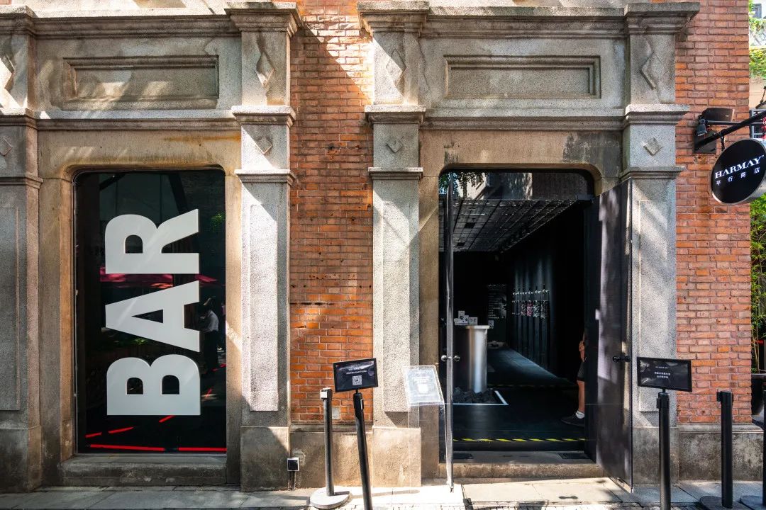 賽博朋克的快閃活動(dòng)策劃要你欣賞星球墜入地球的平行宇宙世界 - 第1張 - 會(huì)展活動(dòng)策劃CCASY.COM 賽博朋克的快閃活動(dòng)策劃要你欣賞星球墜入地球的平行宇宙世界 - 第1張