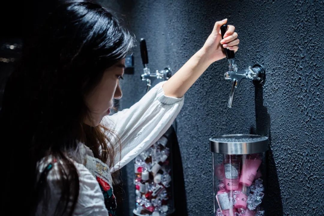 賽博朋克的快閃活動(dòng)策劃要你欣賞星球墜入地球的平行宇宙世界 - 第8張 - 會(huì)展活動(dòng)策劃CCASY.COM 賽博朋克的快閃活動(dòng)策劃要你欣賞星球墜入地球的平行宇宙世界 - 第8張