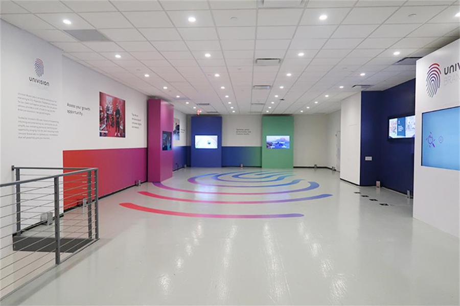 媒體視頻類(lèi)產(chǎn)品推介會(huì)活動(dòng)策劃連最礙事的珠子都變得十分炫酷 - 第6張 - 會(huì)展活動(dòng)策劃CCASY.COM 媒體視頻類(lèi)產(chǎn)品推介會(huì)活動(dòng)策劃連最礙事的珠子都變得十分炫酷 - 第6張