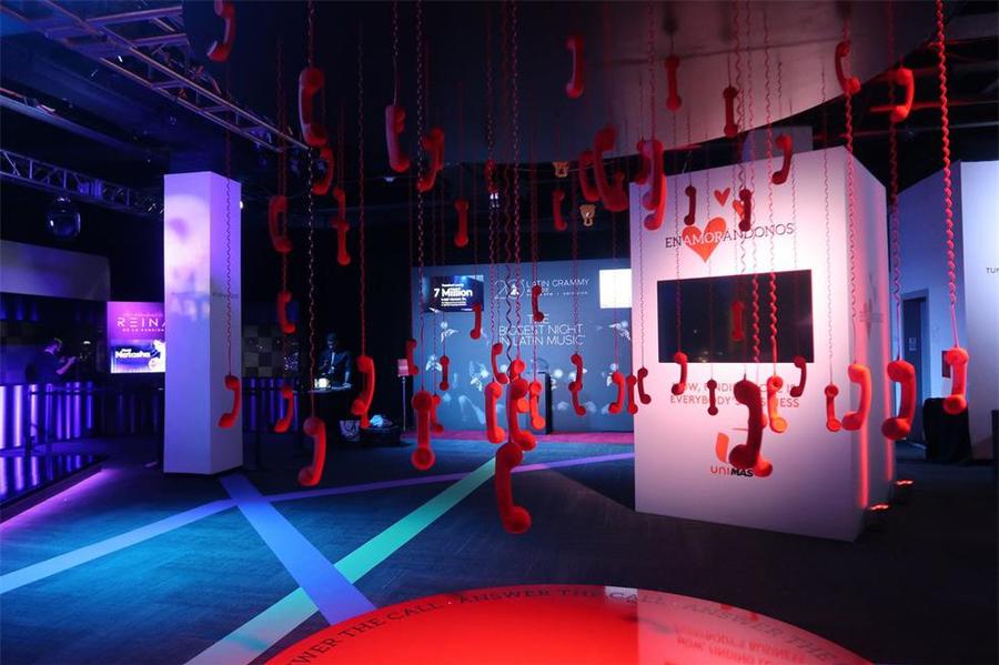 媒體視頻類(lèi)產(chǎn)品推介會(huì)活動(dòng)策劃連最礙事的珠子都變得十分炫酷 - 第18張 - 會(huì)展活動(dòng)策劃CCASY.COM 媒體視頻類(lèi)產(chǎn)品推介會(huì)活動(dòng)策劃連最礙事的珠子都變得十分炫酷 - 第18張