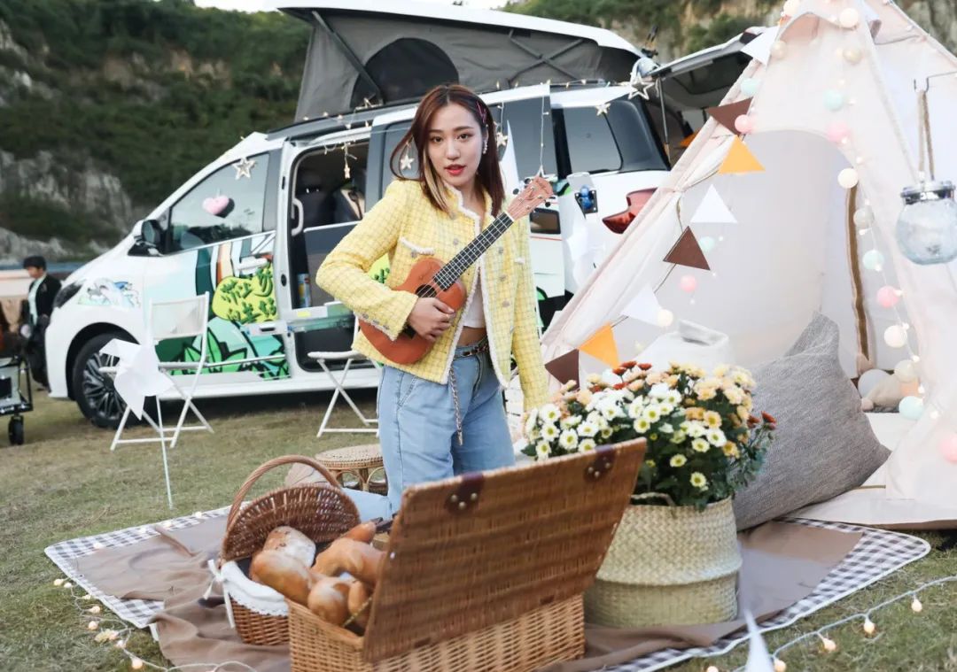 上汽大通的房車發(fā)布會(huì)活動(dòng)策劃了一場(chǎng)沉浸式的全系房車活動(dòng) - 第14張 - 會(huì)展活動(dòng)策劃CCASY.COM 上汽大通的房車發(fā)布會(huì)活動(dòng)策劃了一場(chǎng)沉浸式的全系房車活動(dòng) - 第14張