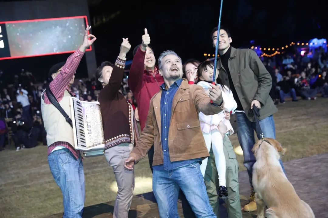 上汽大通的房車發(fā)布會(huì)活動(dòng)策劃了一場(chǎng)沉浸式的全系房車活動(dòng) - 第33張 - 會(huì)展活動(dòng)策劃CCASY.COM 上汽大通的房車發(fā)布會(huì)活動(dòng)策劃了一場(chǎng)沉浸式的全系房車活動(dòng) - 第33張