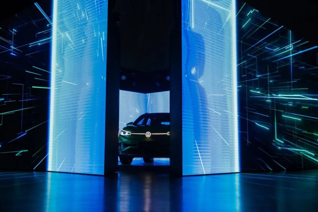 上汽大眾三城同步的新車(chē)亮相活動(dòng)策劃視覺(jué)沖擊力太震撼了 - 第15張 - 會(huì)展活動(dòng)策劃CCASY.COM 上汽大眾三城同步的新車(chē)亮相活動(dòng)策劃視覺(jué)沖擊力太震撼了 - 第15張