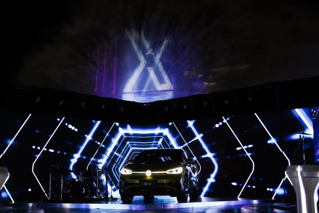 上汽大眾三城同步的新車(chē)亮相活動(dòng)策劃視覺(jué)沖擊力太震撼了 - 第17張 - 會(huì)展活動(dòng)策劃CCASY.COM 上汽大眾三城同步的新車(chē)亮相活動(dòng)策劃視覺(jué)沖擊力太震撼了 - 第17張