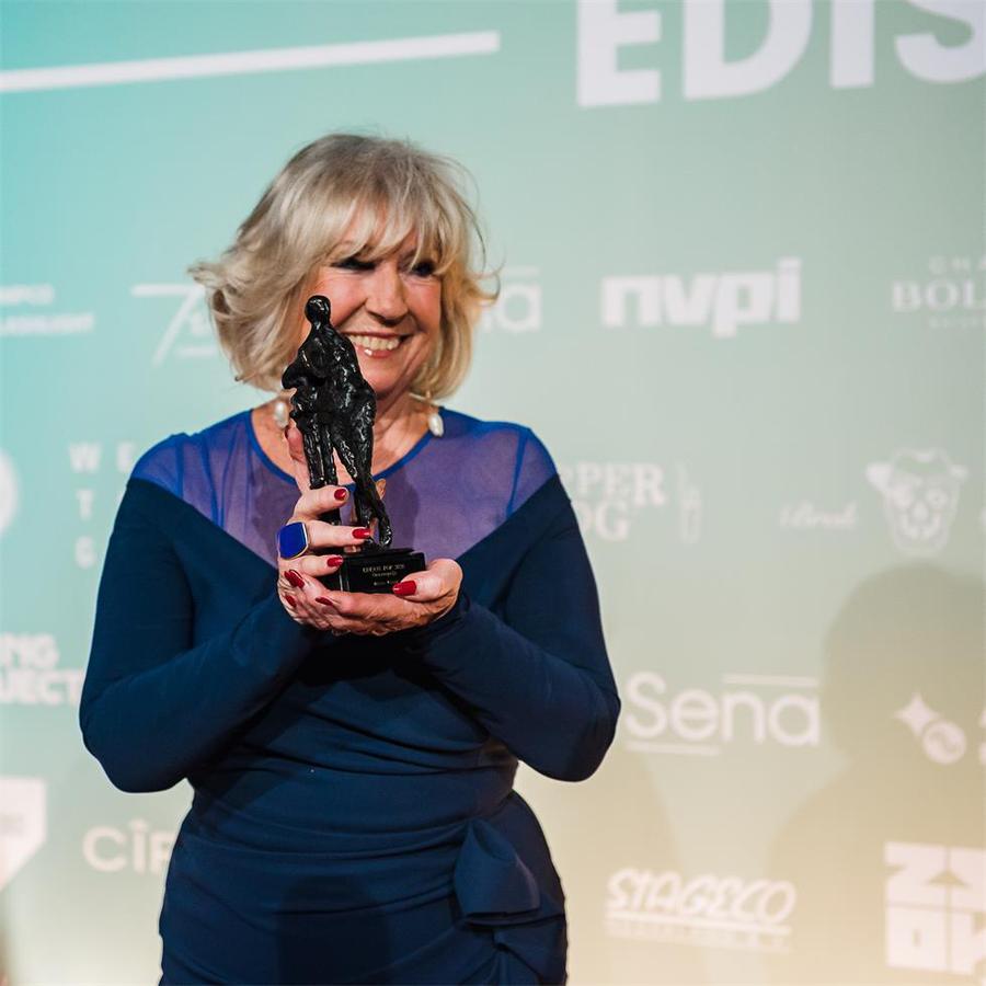 2020愛(ài)迪生流行音樂(lè)頒獎(jiǎng)典禮活動(dòng)策劃再掀流行時(shí)尚潮流 - 第8張 - 會(huì)展活動(dòng)策劃CCASY.COM 2020愛(ài)迪生流行音樂(lè)頒獎(jiǎng)典禮活動(dòng)策劃再掀流行時(shí)尚潮流 - 第8張