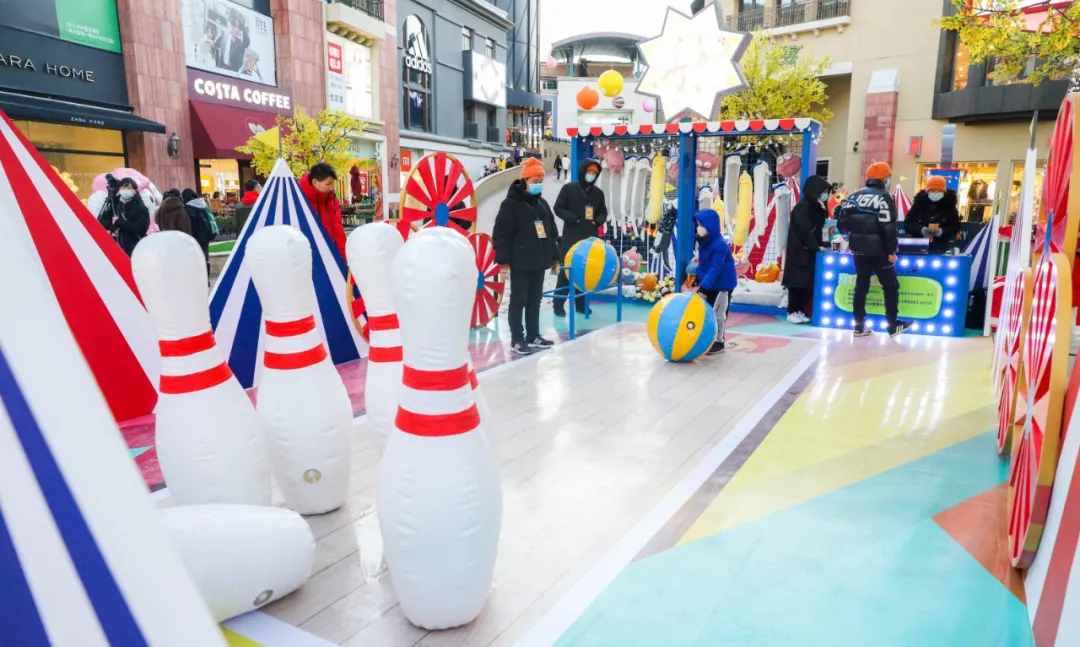 聽說今年的藍色港灣燈光節(jié)活動策劃被一群怪獸占據(jù)了風(fēng)頭 - 第17張 - 會展活動策劃CCASY.COM 聽說今年的藍色港灣燈光節(jié)活動策劃被一群怪獸占據(jù)了風(fēng)頭 - 第17張