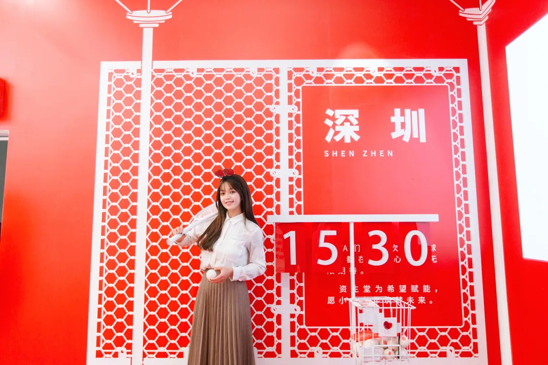 武漢介個敲大大大大禮盒的快閃活動策劃潤濕了大眾的眼眶 - 第21張 - 會展活動策劃CCASY.COM 武漢介個敲大大大大禮盒的快閃活動策劃潤濕了大眾的眼眶 - 第21張