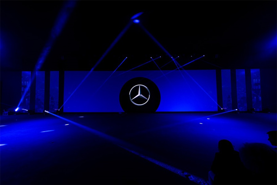 奔馳斯賓特( Sprinter)巴西發(fā)布會(huì)活動(dòng)策劃互動(dòng)體驗(yàn)感更足些 - 第13張 - 會(huì)展活動(dòng)策劃CCASY.COM 奔馳斯賓特( Sprinter)巴西發(fā)布會(huì)活動(dòng)策劃互動(dòng)體驗(yàn)感更足些 - 第13張