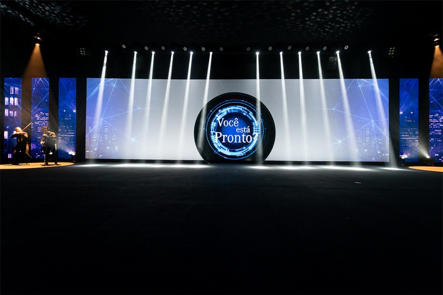 奔馳斯賓特( Sprinter)巴西發(fā)布會(huì)活動(dòng)策劃互動(dòng)體驗(yàn)感更足些 - 第19張 - 會(huì)展活動(dòng)策劃CCASY.COM 奔馳斯賓特( Sprinter)巴西發(fā)布會(huì)活動(dòng)策劃互動(dòng)體驗(yàn)感更足些 - 第19張