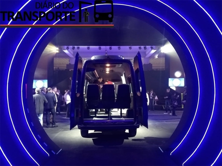 奔馳斯賓特( Sprinter)巴西發(fā)布會(huì)活動(dòng)策劃互動(dòng)體驗(yàn)感更足些 - 第25張 - 會(huì)展活動(dòng)策劃CCASY.COM 奔馳斯賓特( Sprinter)巴西發(fā)布會(huì)活動(dòng)策劃互動(dòng)體驗(yàn)感更足些 - 第25張