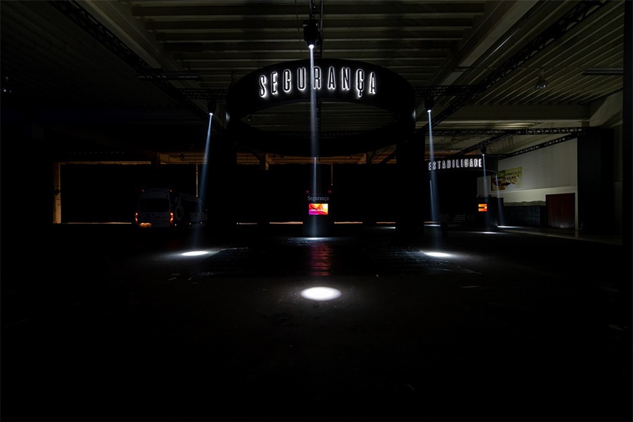 奔馳斯賓特( Sprinter)巴西發(fā)布會(huì)活動(dòng)策劃互動(dòng)體驗(yàn)感更足些 - 第28張 - 會(huì)展活動(dòng)策劃CCASY.COM 奔馳斯賓特( Sprinter)巴西發(fā)布會(huì)活動(dòng)策劃互動(dòng)體驗(yàn)感更足些 - 第28張