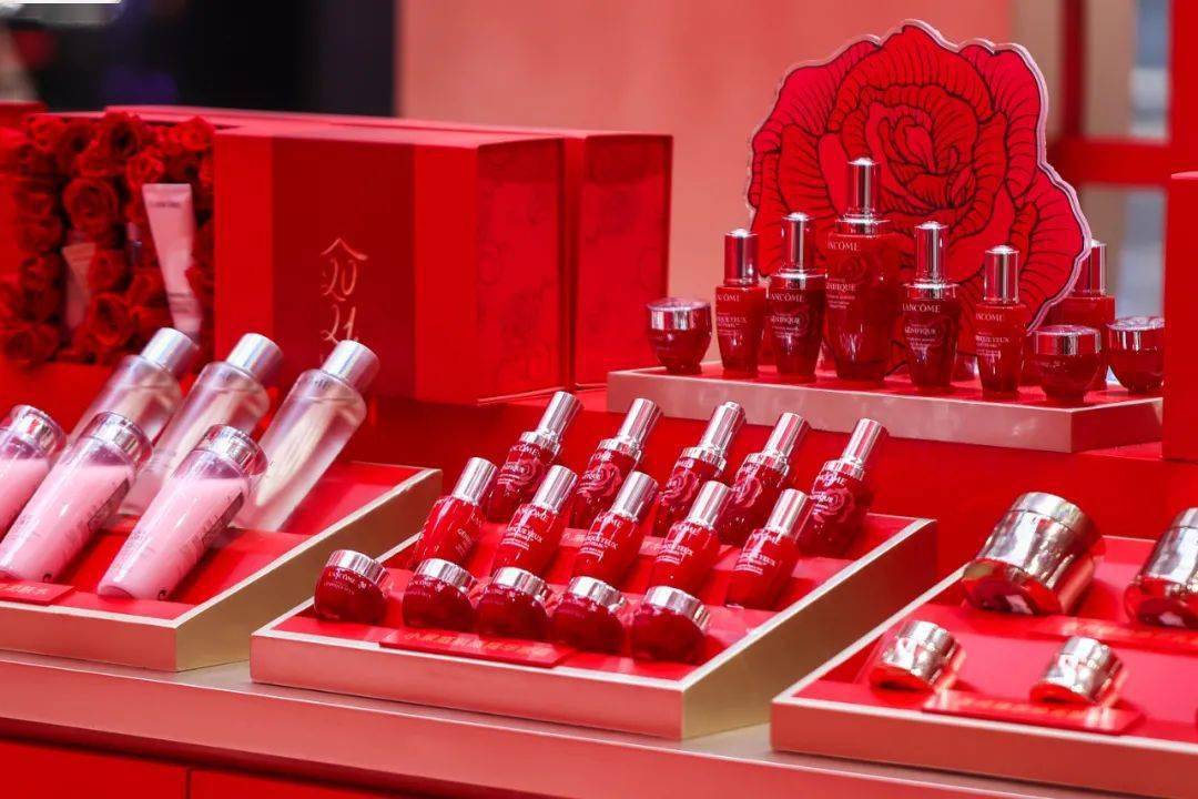 「蘭蔻新春游園會(huì)」活動(dòng)策劃的創(chuàng)意描繪滿滿都是中國年元素 - 第22張 - 會(huì)展活動(dòng)策劃CCASY.COM 「蘭蔻新春游園會(huì)」活動(dòng)策劃的創(chuàng)意描繪滿滿都是中國年元素 - 第22張