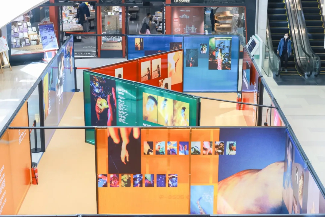 別具一格的暖心展覽活動(dòng)策劃秒變帝都潮人的拍照圣地 - 第11張 - 會(huì)展活動(dòng)策劃CCASY.COM 別具一格的暖心展覽活動(dòng)策劃秒變帝都潮人的拍照圣地 - 第11張