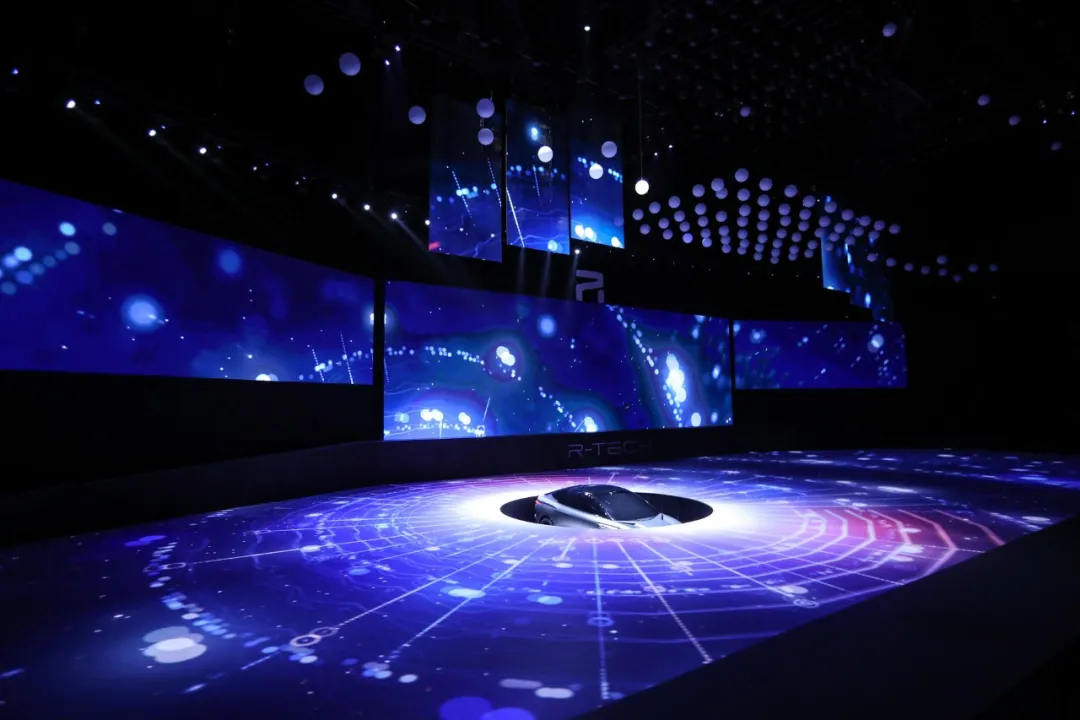 上汽「R品牌共創(chuàng)者生態(tài)大會(huì)」活動(dòng)策劃的舞美科技感爆表 - 第35張 - 會(huì)展活動(dòng)策劃CCASY.COM 上汽「R品牌共創(chuàng)者生態(tài)大會(huì)」活動(dòng)策劃的舞美科技感爆表 - 第35張
