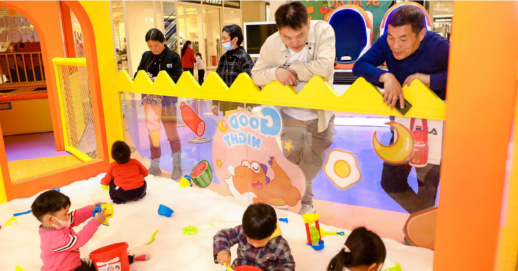 瓜瓜龍「愛的探索之旅」快閃店活動(dòng)策劃四大展區(qū)強(qiáng)化了親子情感默契 - 第7張 - 會(huì)展活動(dòng)策劃CCASY.COM 瓜瓜龍「愛的探索之旅」快閃店活動(dòng)策劃四大展區(qū)強(qiáng)化了親子情感默契 - 第7張
