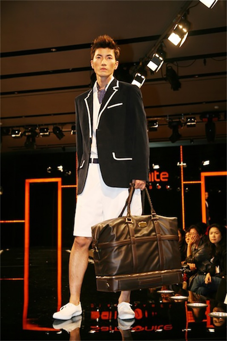 新秀麗黑標(biāo)首爾發(fā)布會派對活動策劃了一系列高端的全球時尚活動 - 第9張 - 會展活動策劃CCASY.COM 新秀麗黑標(biāo)首爾發(fā)布會派對活動策劃了一系列高端的全球時尚活動 - 第9張