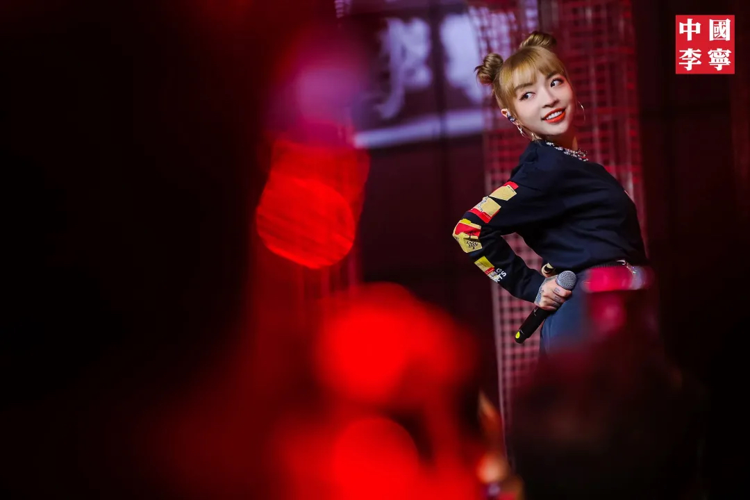 李寧2021秋冬潮流發(fā)布會(huì)活動(dòng)策劃更像一場(chǎng)沉浸式體驗(yàn)空間的對(duì)話 - 第36張 - 會(huì)展活動(dòng)策劃CCASY.COM 李寧2021秋冬潮流發(fā)布會(huì)活動(dòng)策劃更像一場(chǎng)沉浸式體驗(yàn)空間的對(duì)話 - 第36張