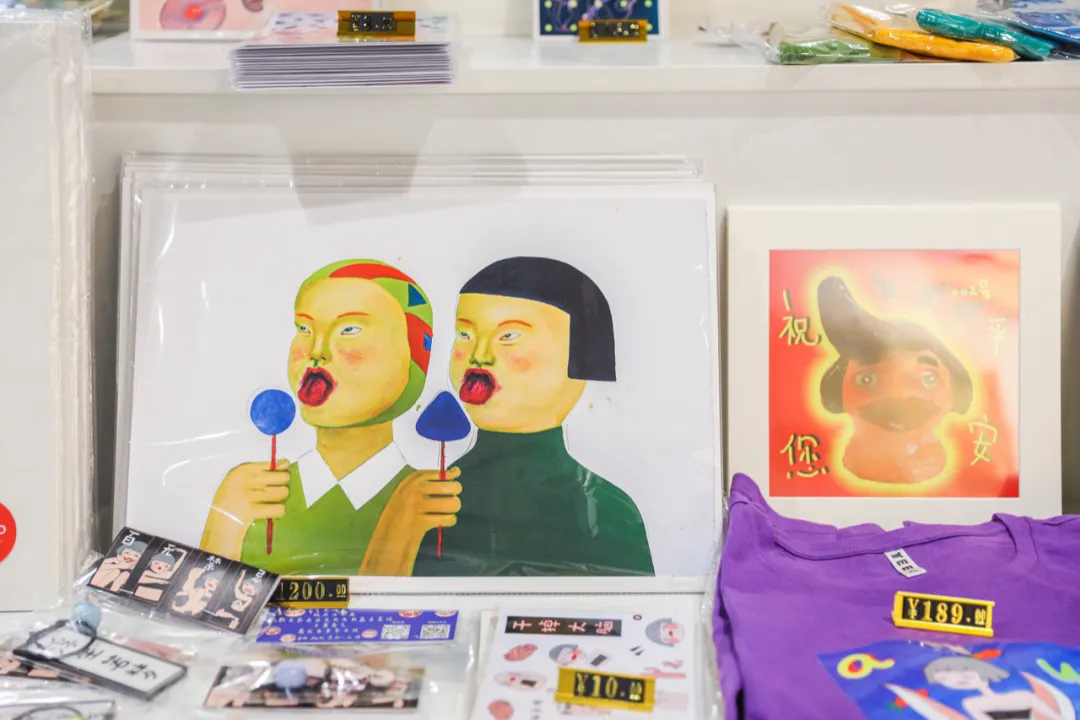 怪力青年潮流藝術(shù)展覽活動(dòng)策劃表達(dá)了對(duì)藝術(shù)創(chuàng)作的熱情與美好想象 - 第26張 - 會(huì)展活動(dòng)策劃CCASY.COM 怪力青年潮流藝術(shù)展覽活動(dòng)策劃表達(dá)了對(duì)藝術(shù)創(chuàng)作的熱情與美好想象 - 第26張