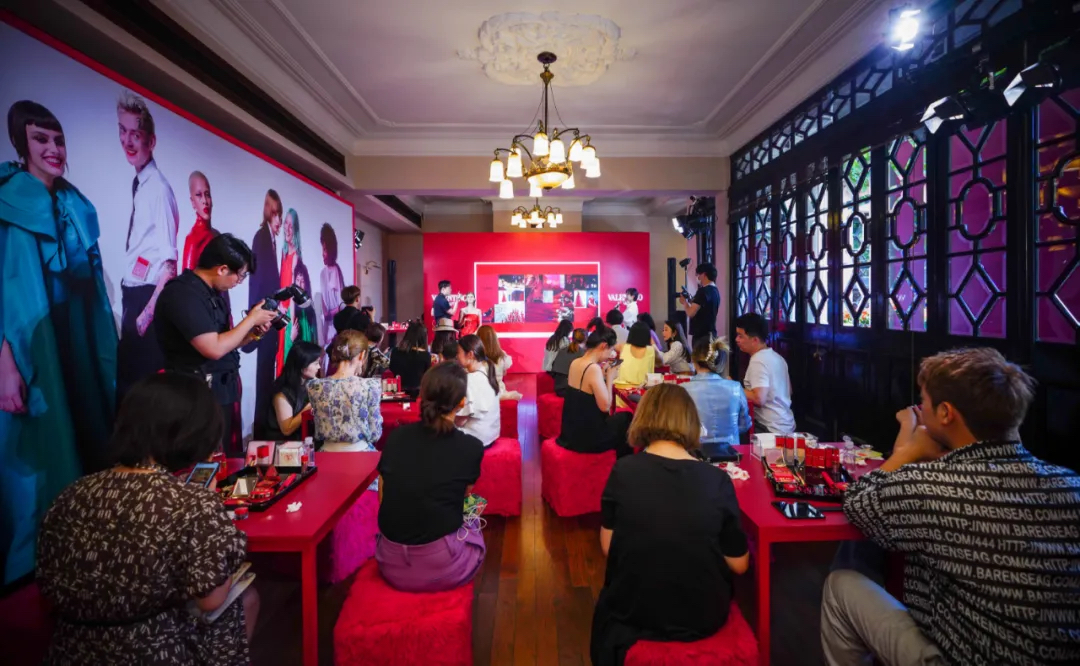 VALENTINO?BEAUTY高定基因彩妝快閃店活動(dòng)策劃滿(mǎn)是高貴氣質(zhì)