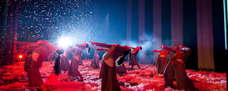 怎么策劃服裝發(fā)布會(huì) - 第1張 - 會(huì)展活動(dòng)策劃CCASY.COM 怎么策劃服裝發(fā)布會(huì) - 第1張