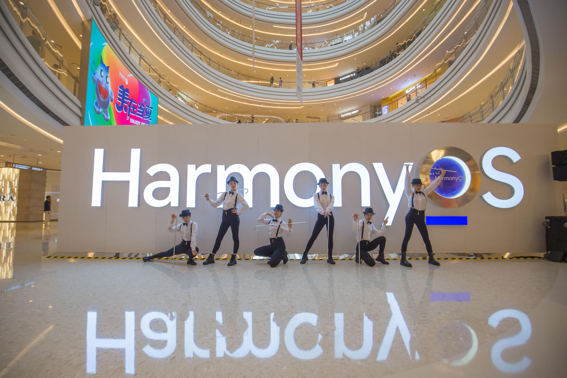 HarmonyOS華為全場景新品快閃店活動(dòng)策劃好多有趣好玩的智慧場景 - 第23張 - 會(huì)展活動(dòng)策劃CCASY.COM HarmonyOS華為全場景新品快閃店活動(dòng)策劃好多有趣好玩的智慧場景 - 第23張