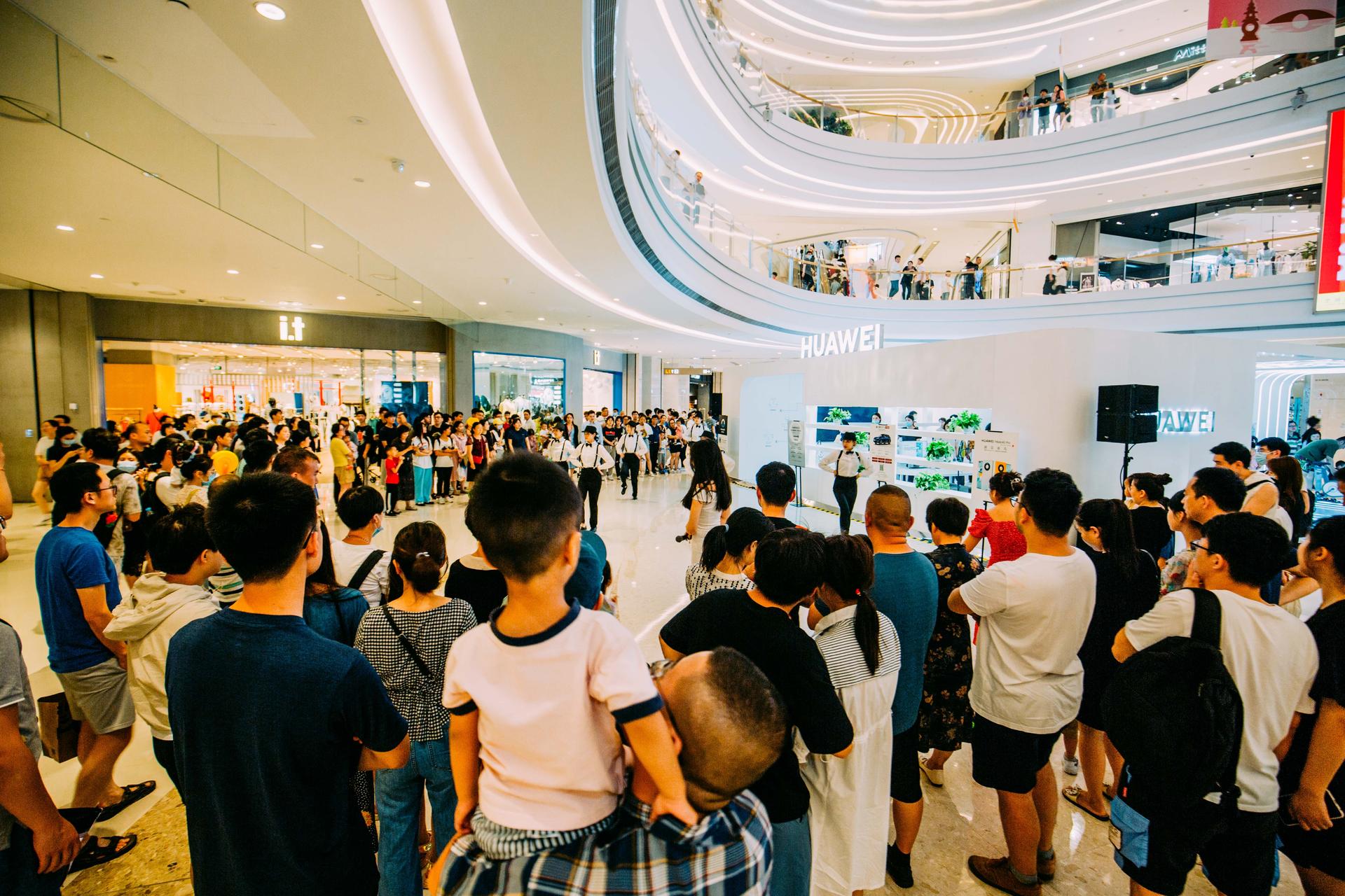 HarmonyOS華為全場景新品快閃店活動(dòng)策劃好多有趣好玩的智慧場景 - 第28張 - 會(huì)展活動(dòng)策劃CCASY.COM HarmonyOS華為全場景新品快閃店活動(dòng)策劃好多有趣好玩的智慧場景 - 第28張