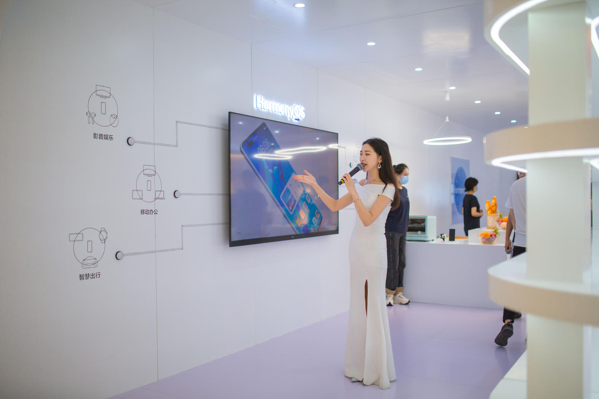 HarmonyOS華為全場景新品快閃店活動(dòng)策劃好多有趣好玩的智慧場景 - 第30張 - 會(huì)展活動(dòng)策劃CCASY.COM HarmonyOS華為全場景新品快閃店活動(dòng)策劃好多有趣好玩的智慧場景 - 第30張