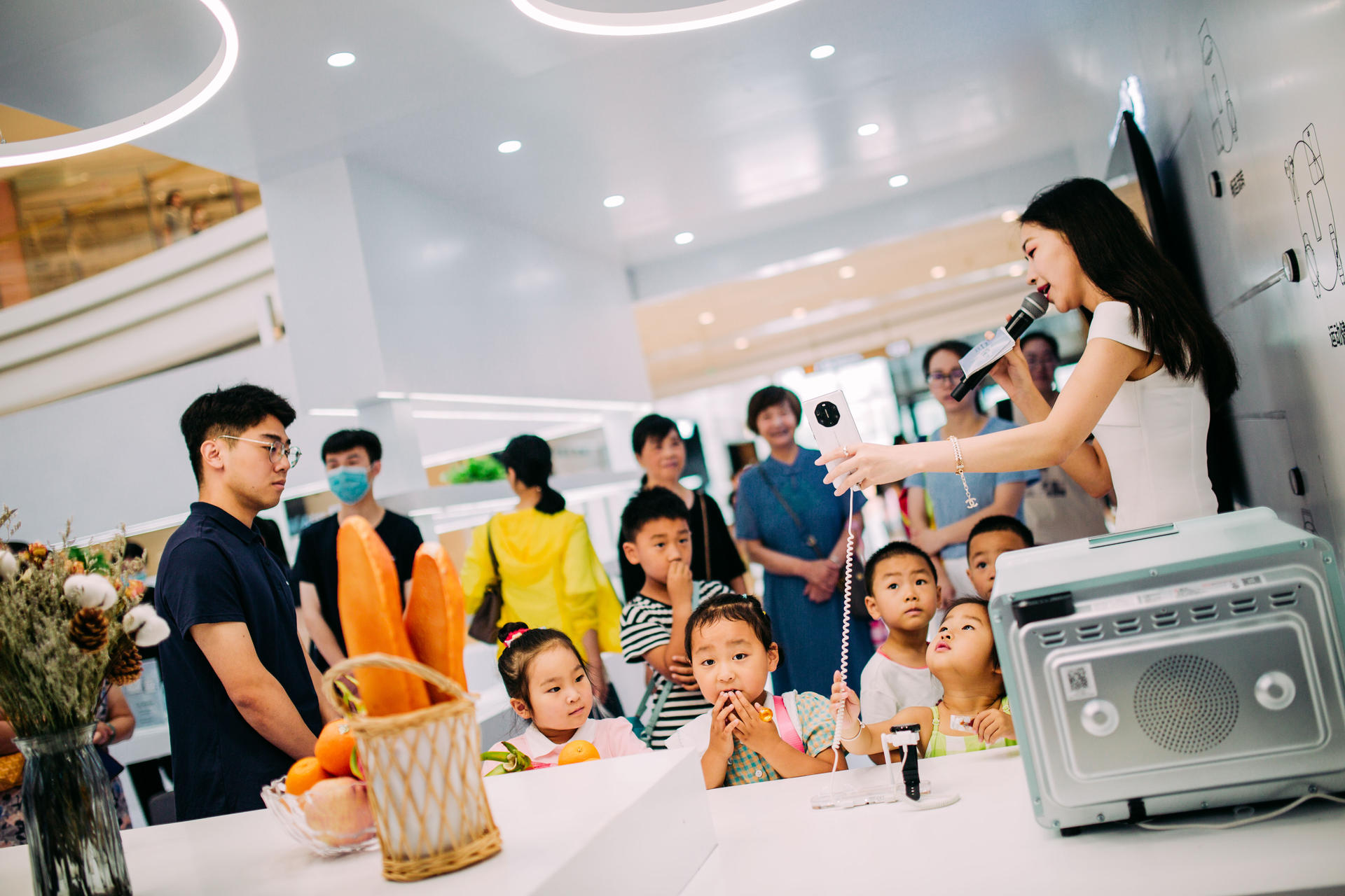 HarmonyOS華為全場景新品快閃店活動(dòng)策劃好多有趣好玩的智慧場景 - 第31張 - 會(huì)展活動(dòng)策劃CCASY.COM HarmonyOS華為全場景新品快閃店活動(dòng)策劃好多有趣好玩的智慧場景 - 第31張