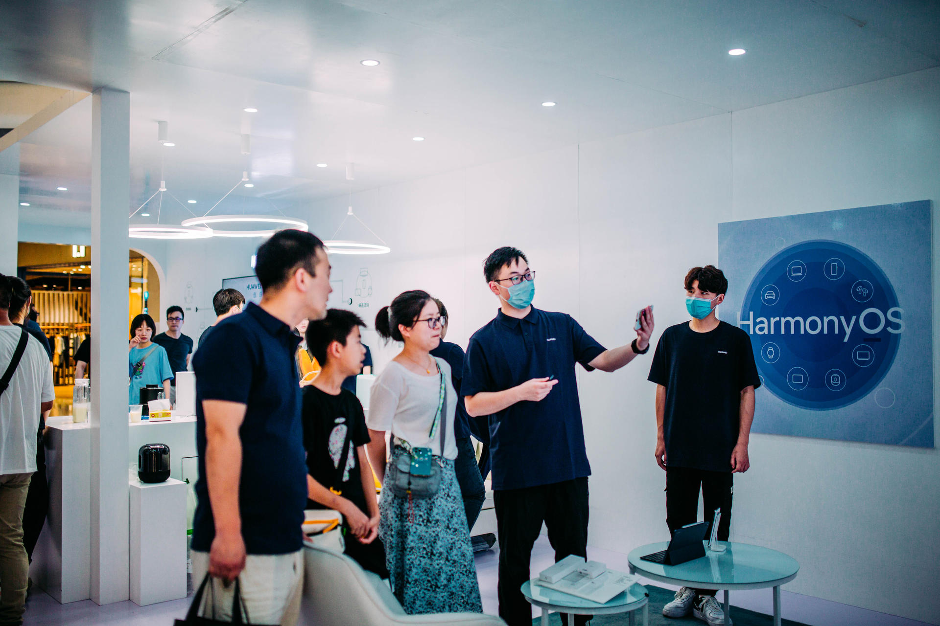 HarmonyOS華為全場景新品快閃店活動(dòng)策劃好多有趣好玩的智慧場景 - 第33張 - 會(huì)展活動(dòng)策劃CCASY.COM HarmonyOS華為全場景新品快閃店活動(dòng)策劃好多有趣好玩的智慧場景 - 第33張