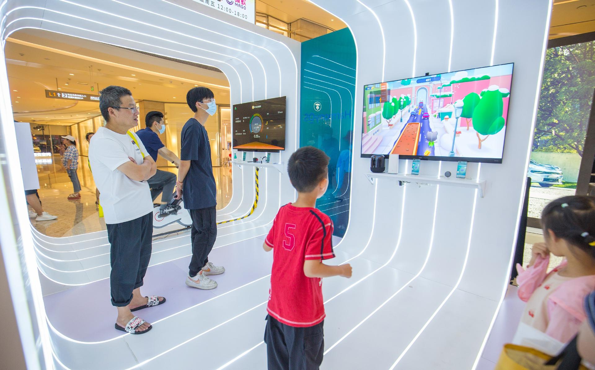 HarmonyOS華為全場景新品快閃店活動(dòng)策劃好多有趣好玩的智慧場景 - 第42張 - 會(huì)展活動(dòng)策劃CCASY.COM HarmonyOS華為全場景新品快閃店活動(dòng)策劃好多有趣好玩的智慧場景 - 第42張