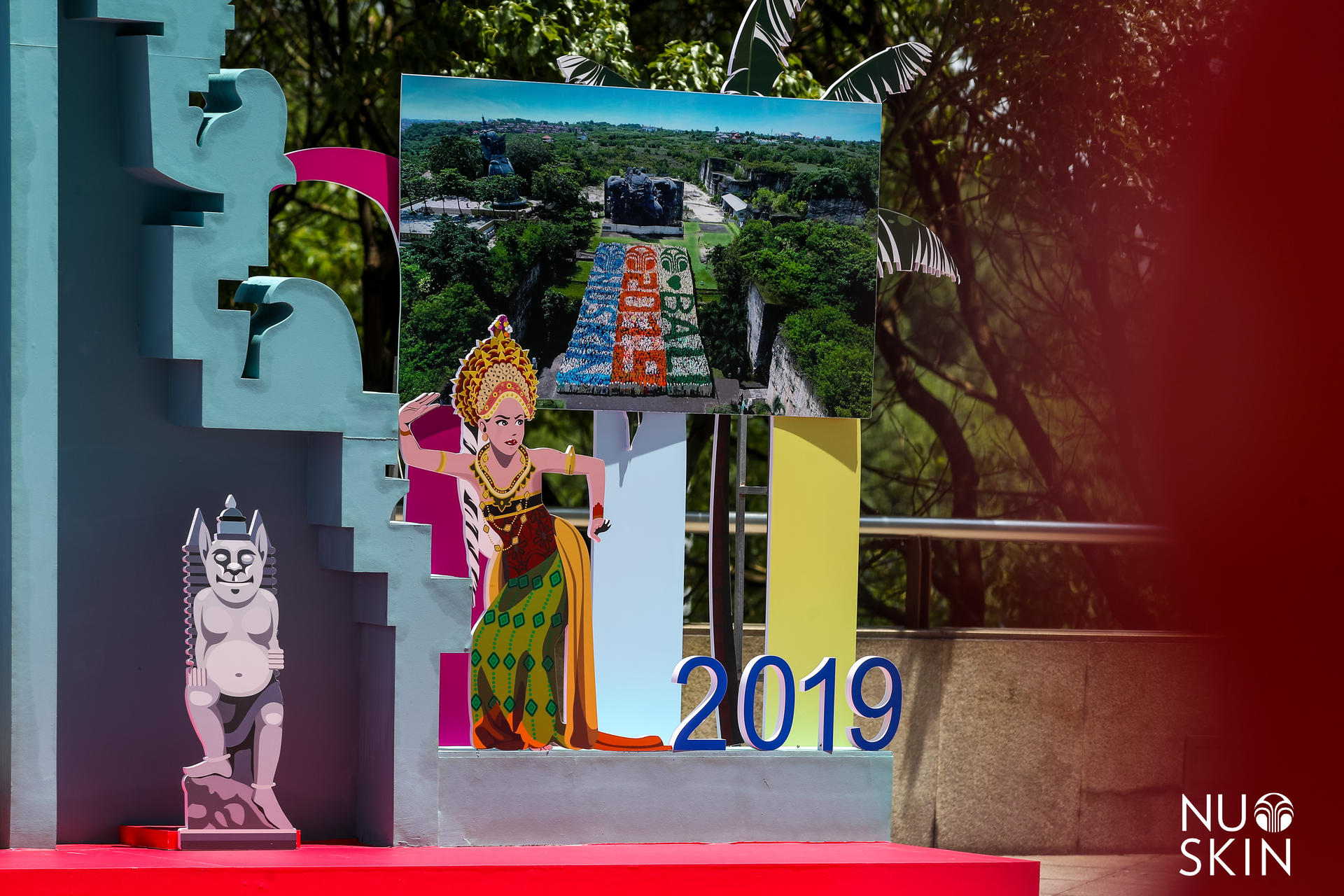 如新超級(jí)年會(huì)活動(dòng)策劃以年輕人喜歡的方式點(diǎn)燃了全場(chǎng)激情 - 第12張 - 會(huì)展活動(dòng)策劃CCASY.COM 如新超級(jí)年會(huì)活動(dòng)策劃以年輕人喜歡的方式點(diǎn)燃了全場(chǎng)激情 - 第12張