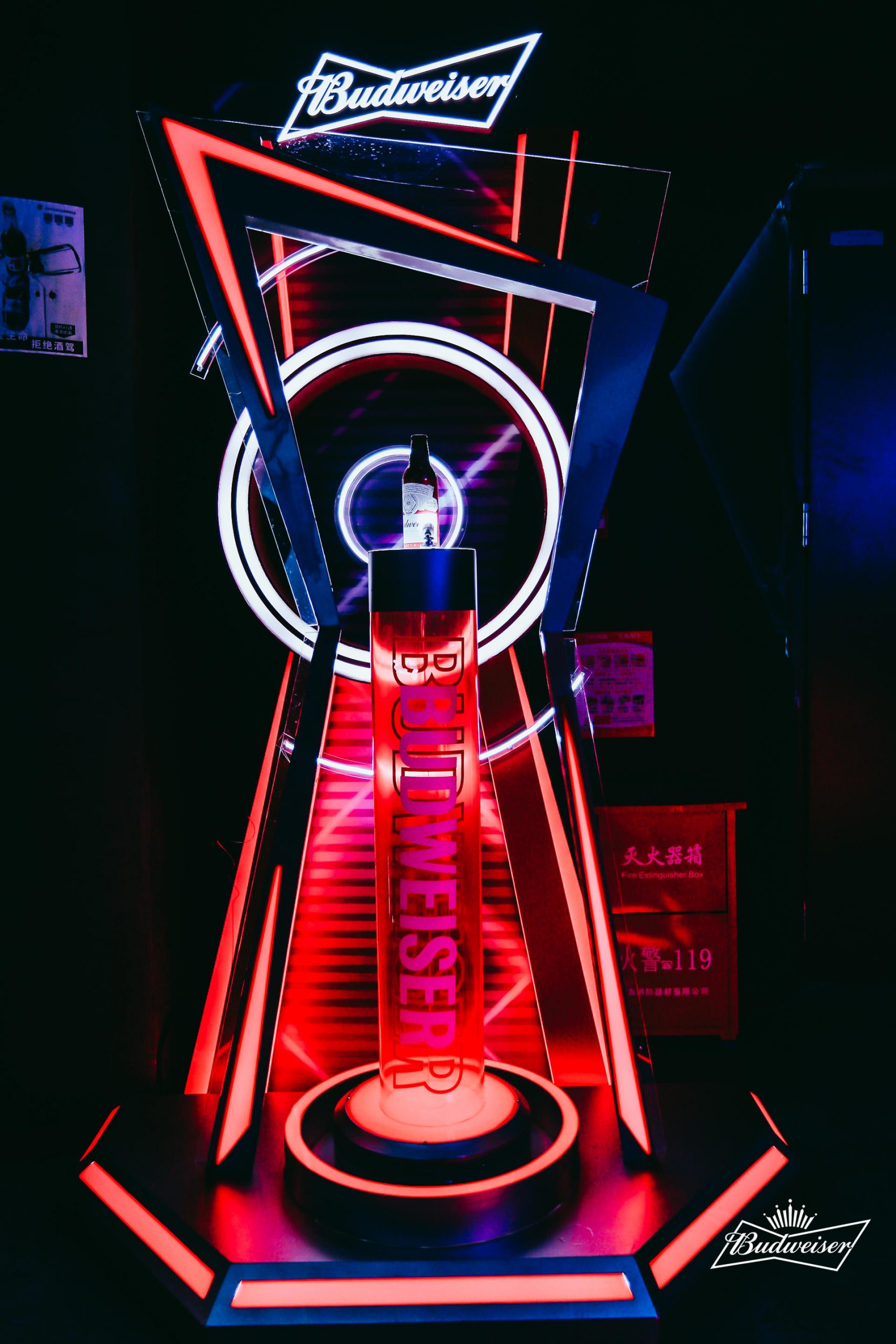 百威紅色星球星球電音節(jié)活動策劃滿是賽博朋克元素 - 第7張 - 會展活動策劃CCASY.COM 百威紅色星球星球電音節(jié)活動策劃滿是賽博朋克元素 - 第7張