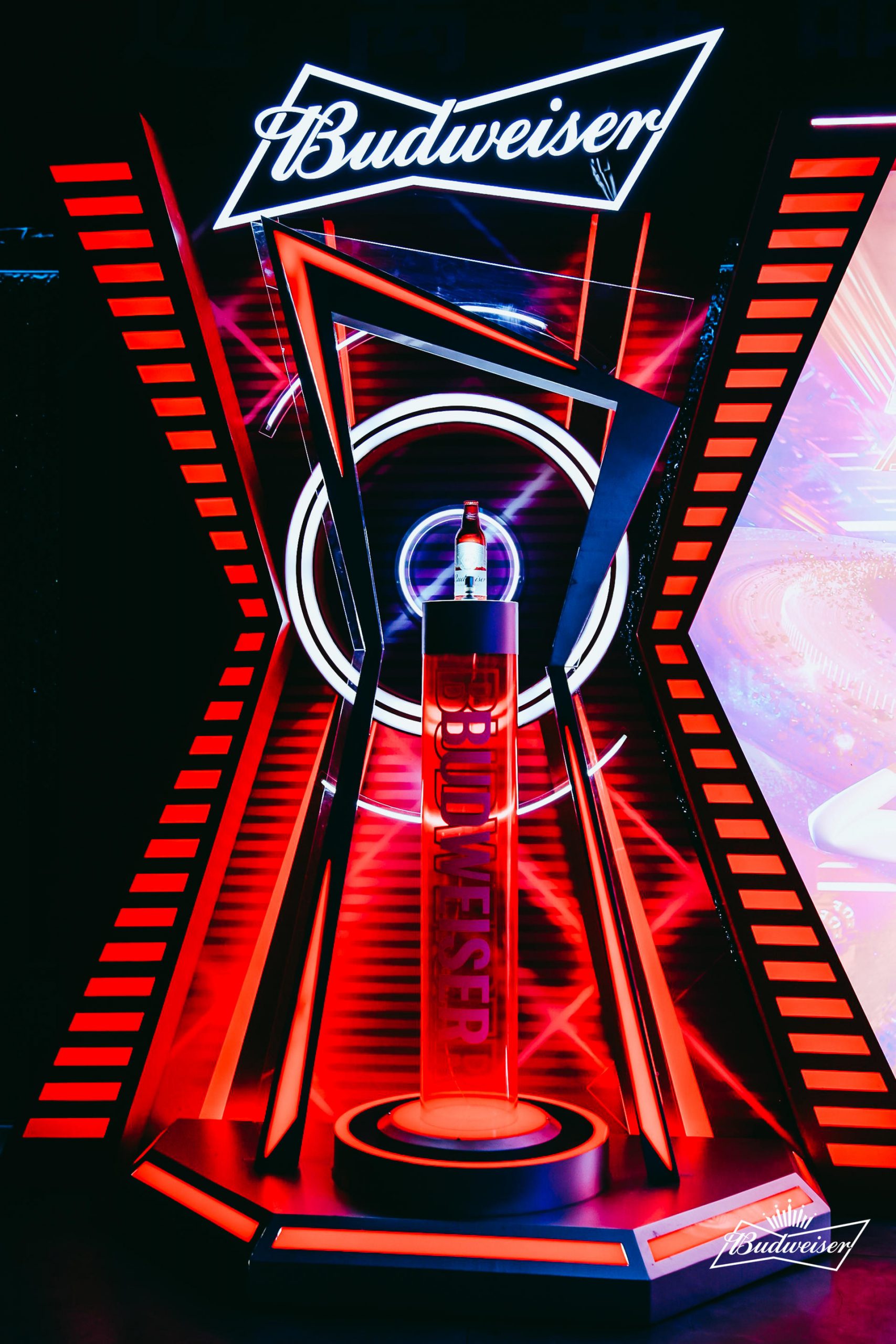 百威紅色星球星球電音節(jié)活動策劃滿是賽博朋克元素 - 第9張 - 會展活動策劃CCASY.COM 百威紅色星球星球電音節(jié)活動策劃滿是賽博朋克元素 - 第9張