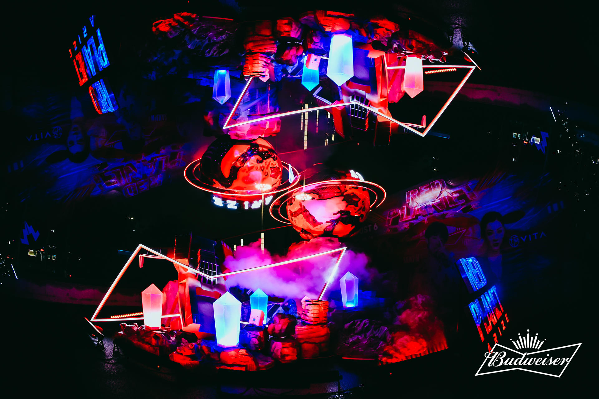 百威紅色星球星球電音節(jié)活動策劃滿是賽博朋克元素 - 第11張 - 會展活動策劃CCASY.COM 百威紅色星球星球電音節(jié)活動策劃滿是賽博朋克元素 - 第11張