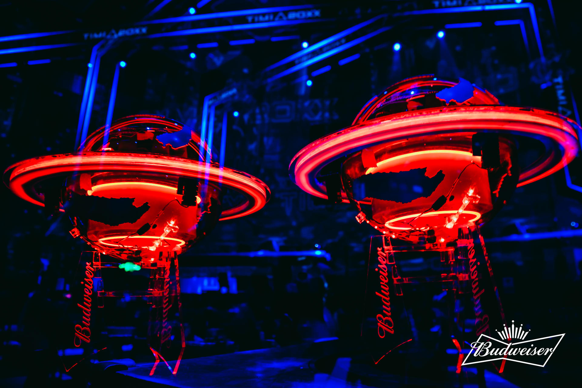 百威紅色星球星球電音節(jié)活動策劃滿是賽博朋克元素 - 第12張 - 會展活動策劃CCASY.COM 百威紅色星球星球電音節(jié)活動策劃滿是賽博朋克元素 - 第12張