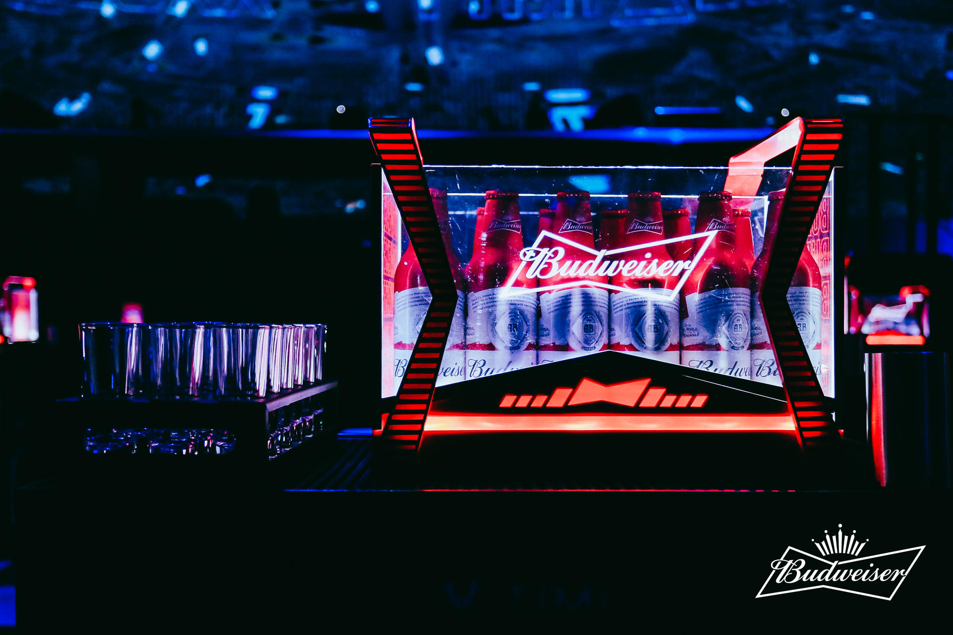 百威紅色星球星球電音節(jié)活動策劃滿是賽博朋克元素 - 第23張 - 會展活動策劃CCASY.COM 百威紅色星球星球電音節(jié)活動策劃滿是賽博朋克元素 - 第23張