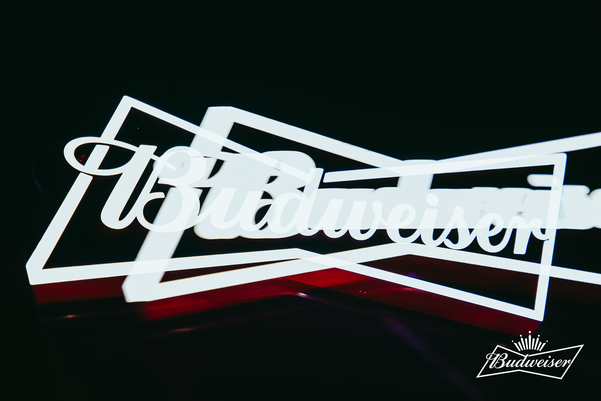 百威紅色星球星球電音節(jié)活動策劃滿是賽博朋克元素 - 第26張 - 會展活動策劃CCASY.COM 百威紅色星球星球電音節(jié)活動策劃滿是賽博朋克元素 - 第26張