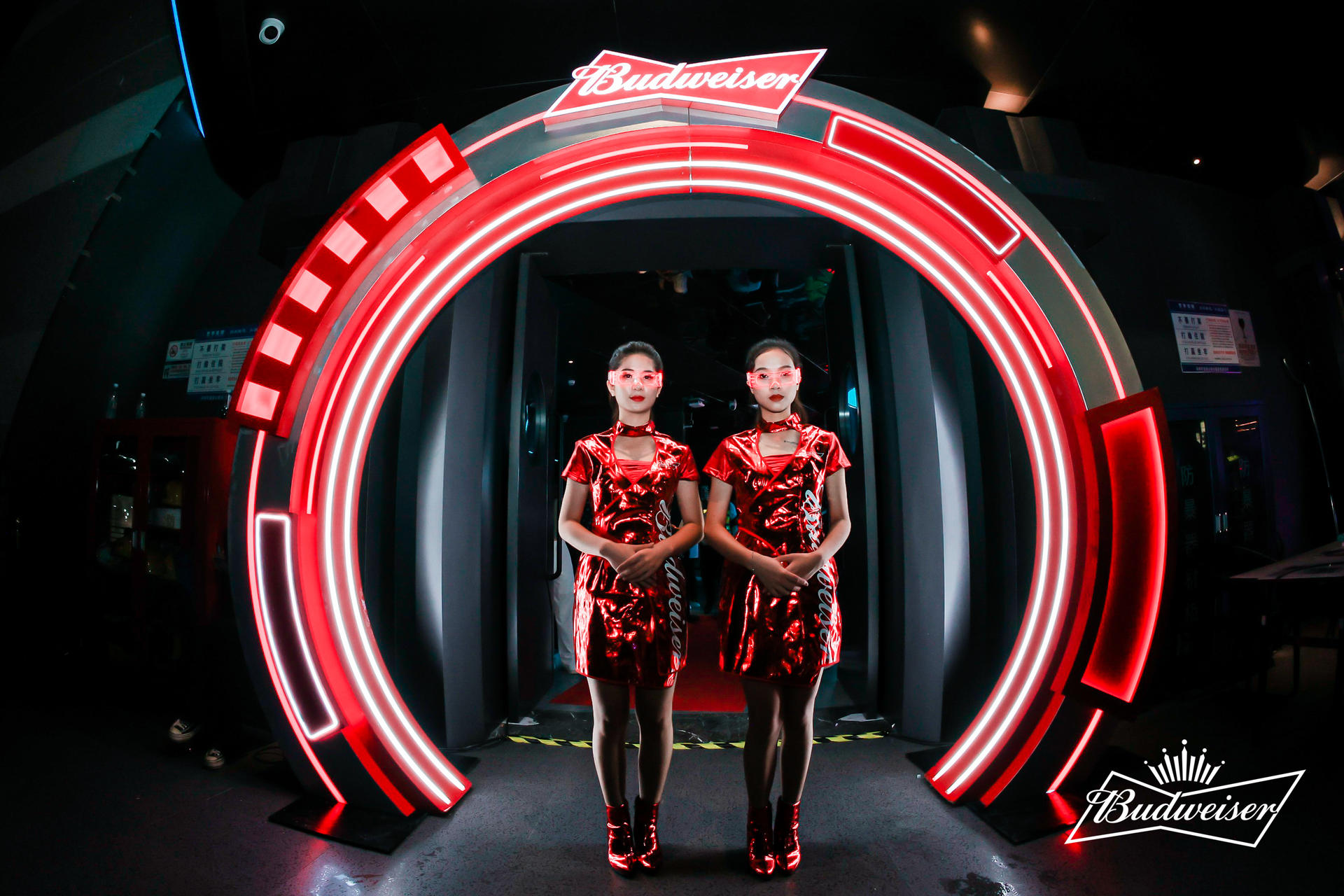 百威紅色星球星球電音節(jié)活動策劃滿是賽博朋克元素 - 第30張 - 會展活動策劃CCASY.COM 百威紅色星球星球電音節(jié)活動策劃滿是賽博朋克元素 - 第30張