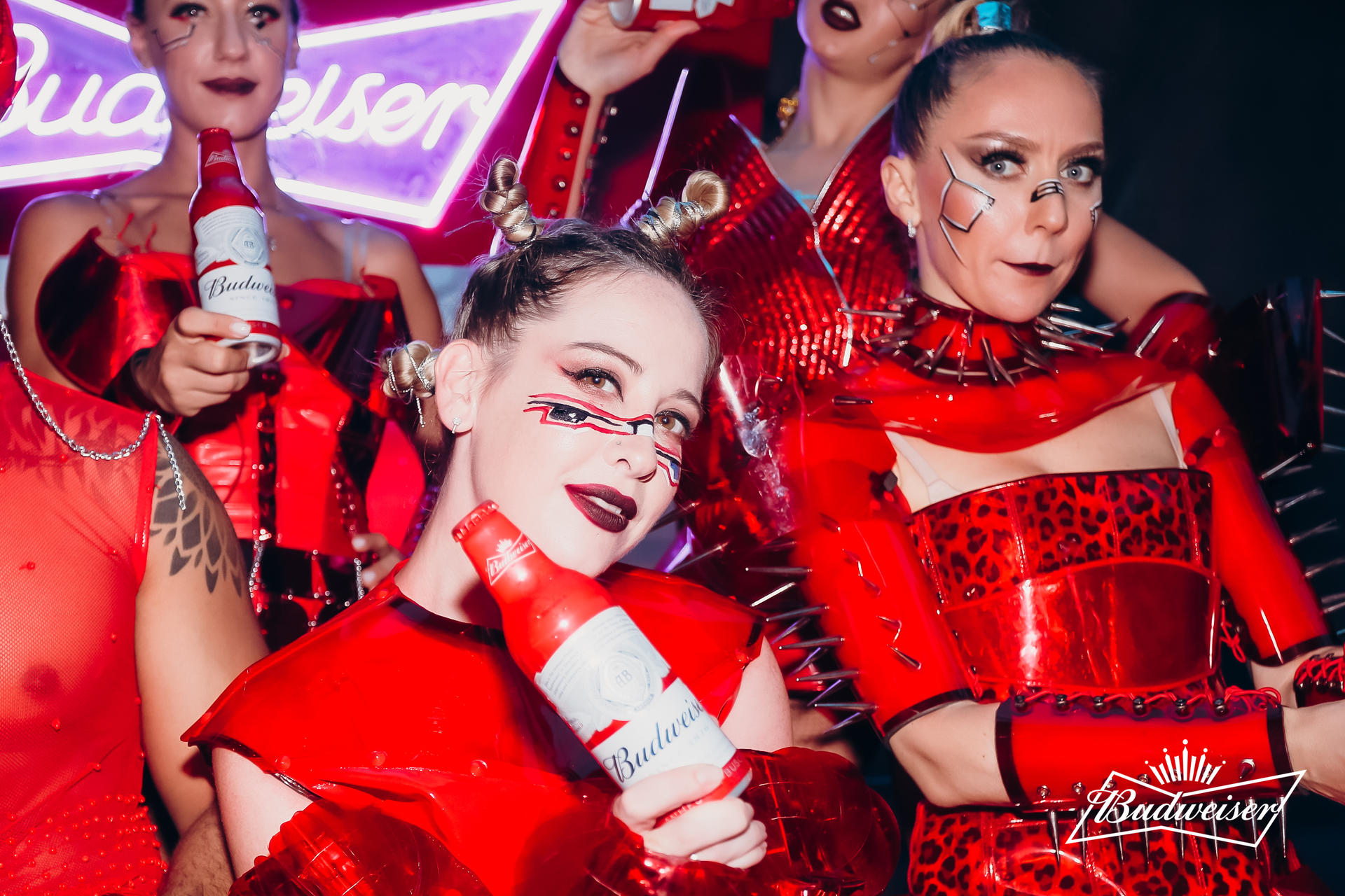 百威紅色星球星球電音節(jié)活動策劃滿是賽博朋克元素 - 第37張 - 會展活動策劃CCASY.COM 百威紅色星球星球電音節(jié)活動策劃滿是賽博朋克元素 - 第37張