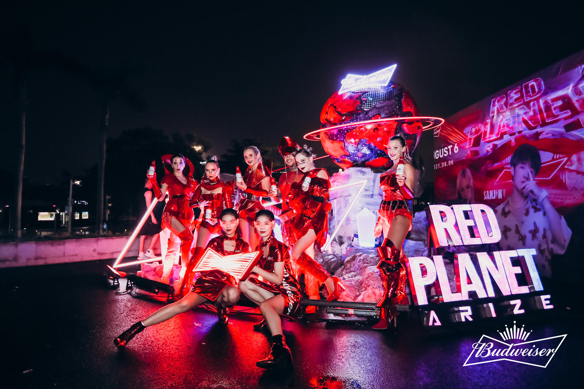 百威紅色星球星球電音節(jié)活動策劃滿是賽博朋克元素 - 第40張 - 會展活動策劃CCASY.COM 百威紅色星球星球電音節(jié)活動策劃滿是賽博朋克元素 - 第40張