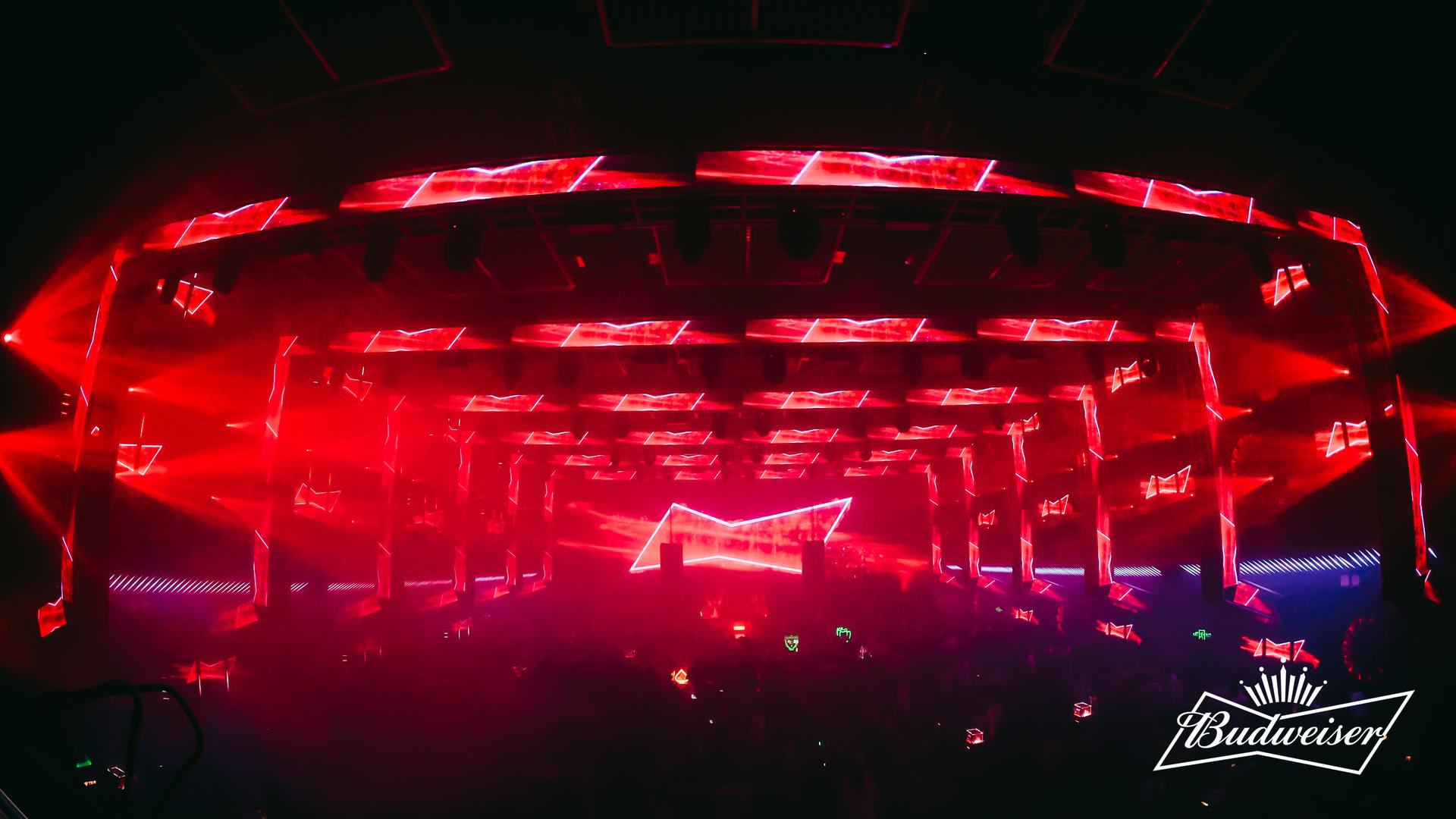 百威紅色星球星球電音節(jié)活動策劃滿是賽博朋克元素 - 第42張 - 會展活動策劃CCASY.COM 百威紅色星球星球電音節(jié)活動策劃滿是賽博朋克元素 - 第42張