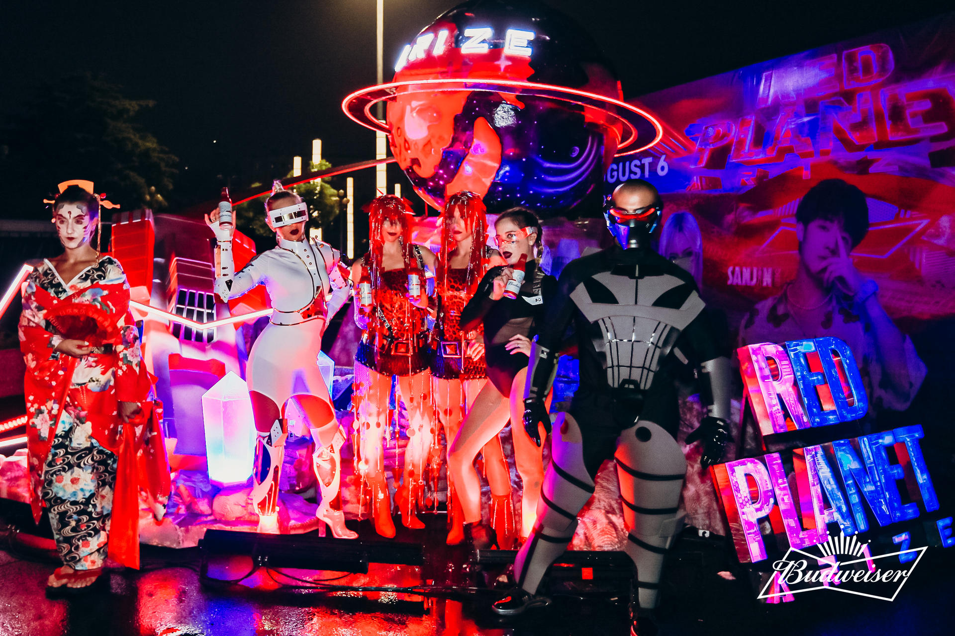 百威紅色星球星球電音節(jié)活動策劃滿是賽博朋克元素 - 第54張 - 會展活動策劃CCASY.COM 百威紅色星球星球電音節(jié)活動策劃滿是賽博朋克元素 - 第54張