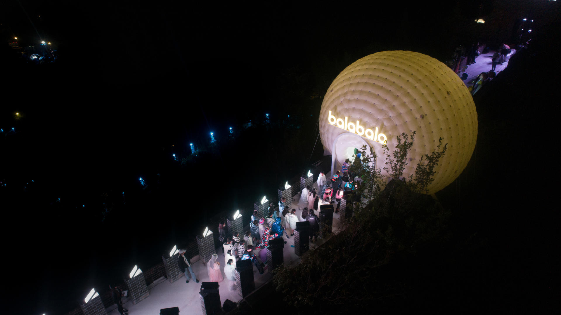 羽你相絨巴拉巴拉長城夢幻大秀活動策劃點亮了北京長城 - 第60張 - 會展活動策劃CCASY.COM 羽你相絨巴拉巴拉長城夢幻大秀活動策劃點亮了北京長城 - 第60張