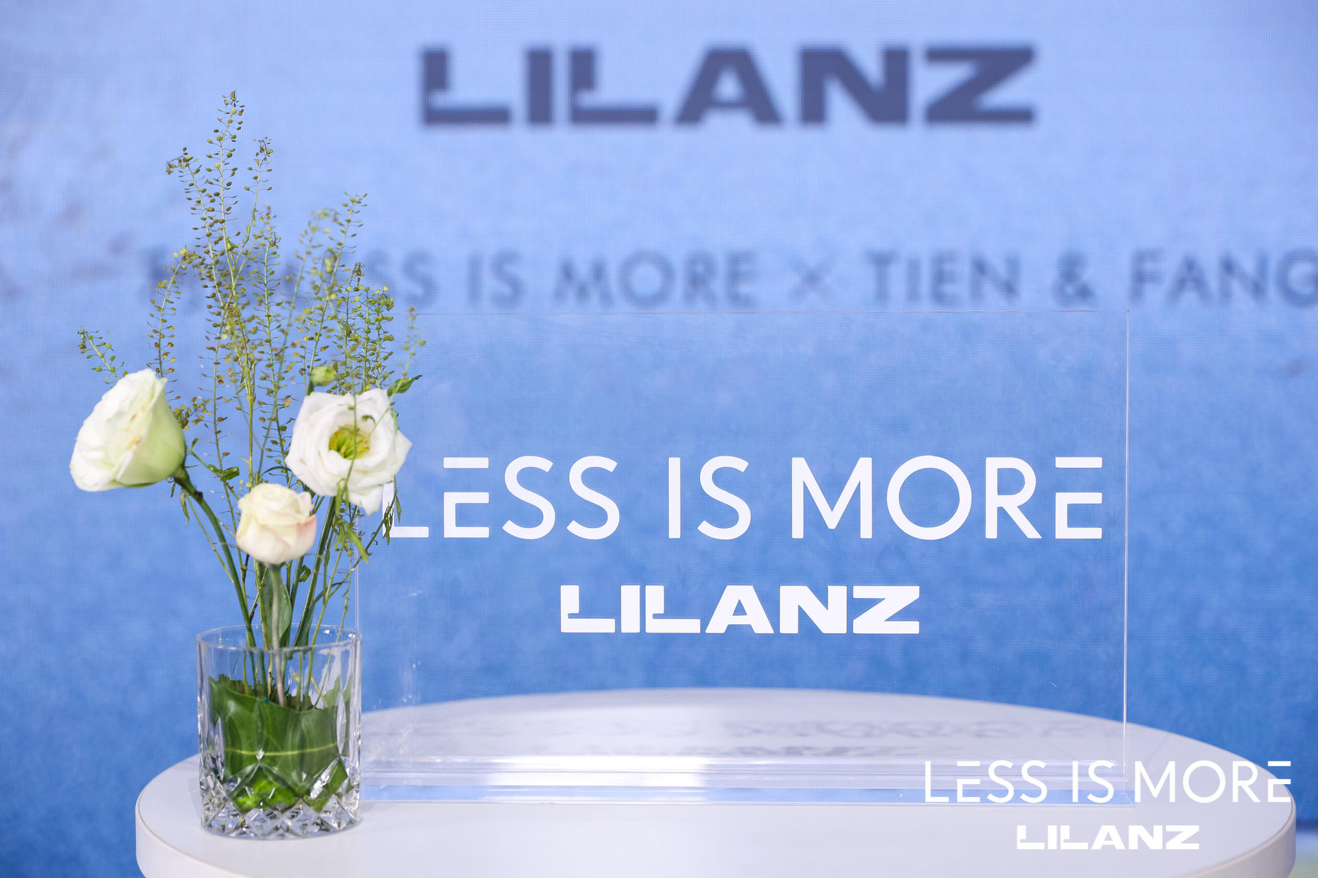 利郎LESS IS MORE時裝周閉幕秀活動策劃復(fù)制了千年古城的圖騰和標(biāo)識 - 第2張 - 會展活動策劃CCASY.COM 利郎LESS IS MORE時裝周閉幕秀活動策劃復(fù)制了千年古城的圖騰和標(biāo)識 - 第2張