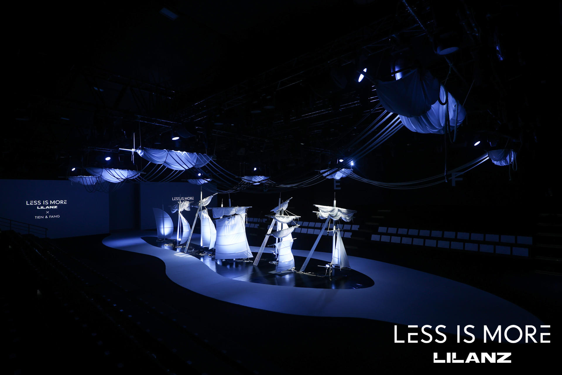 利郎LESS IS MORE時裝周閉幕秀活動策劃復(fù)制了千年古城的圖騰和標(biāo)識 - 第11張 - 會展活動策劃CCASY.COM 利郎LESS IS MORE時裝周閉幕秀活動策劃復(fù)制了千年古城的圖騰和標(biāo)識 - 第11張